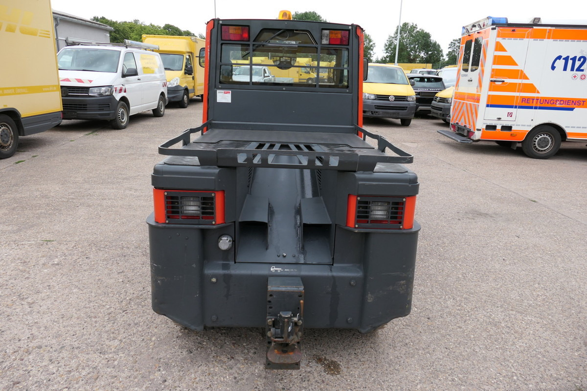 LINDE P250 Schlepper AHK Batterie 24/2021 Schiebetüren - Chariot tracteur: photos 5 LINDE P250 Schlepper AHK Batterie 24/2021 Schiebetüren - Chariot tracteur: photos 5