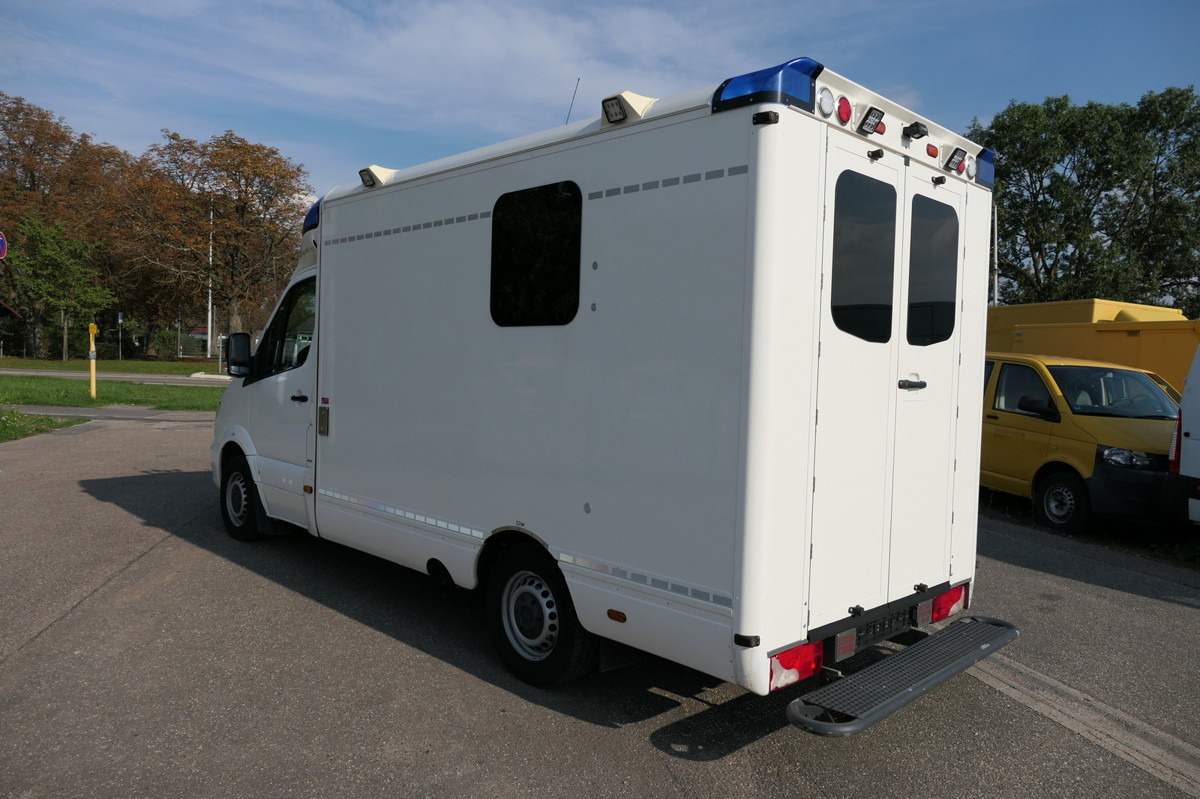 MERCEDES-BENZ 319 Sprinter 6-Zylinder Rettungswagen Strobel - Ambulance: photos 5 MERCEDES-BENZ 319 Sprinter 6-Zylinder Rettungswagen Strobel - Ambulance: photos 5