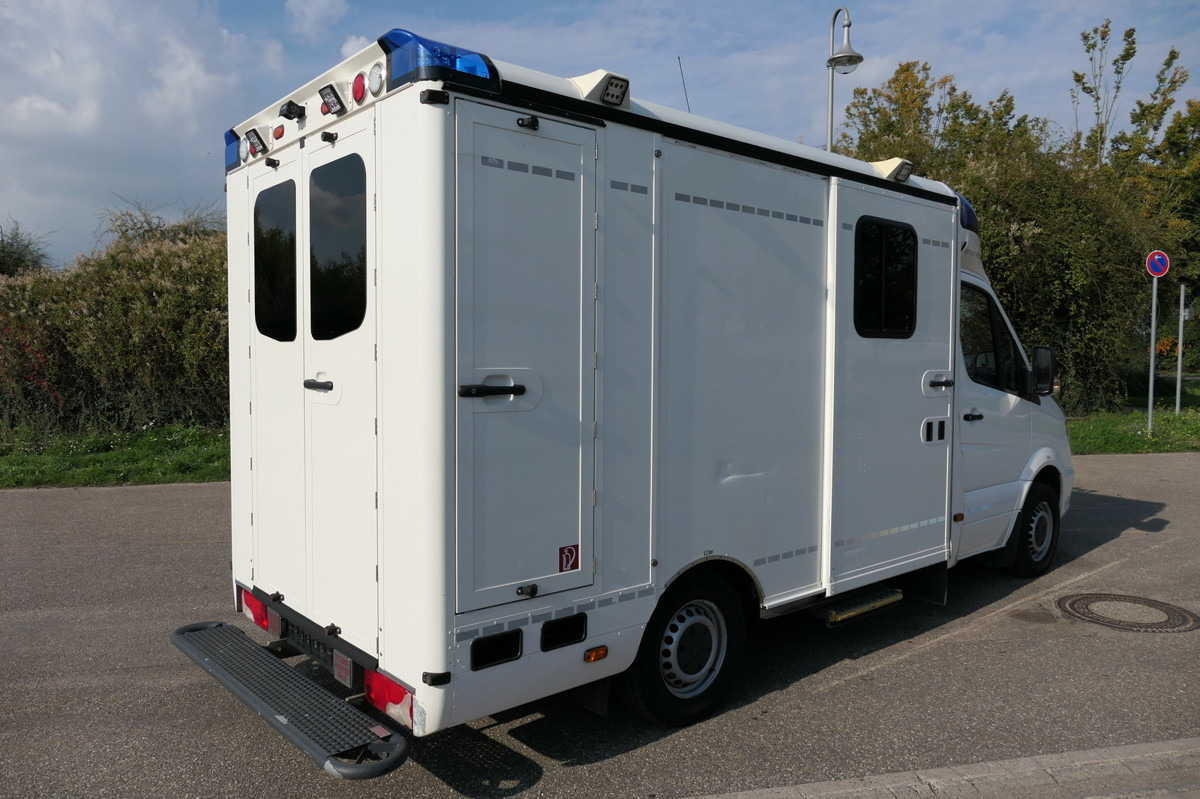 MERCEDES-BENZ 319 Sprinter 6-Zylinder Rettungswagen Strobel - Ambulance: photos 4 MERCEDES-BENZ 319 Sprinter 6-Zylinder Rettungswagen Strobel - Ambulance: photos 4