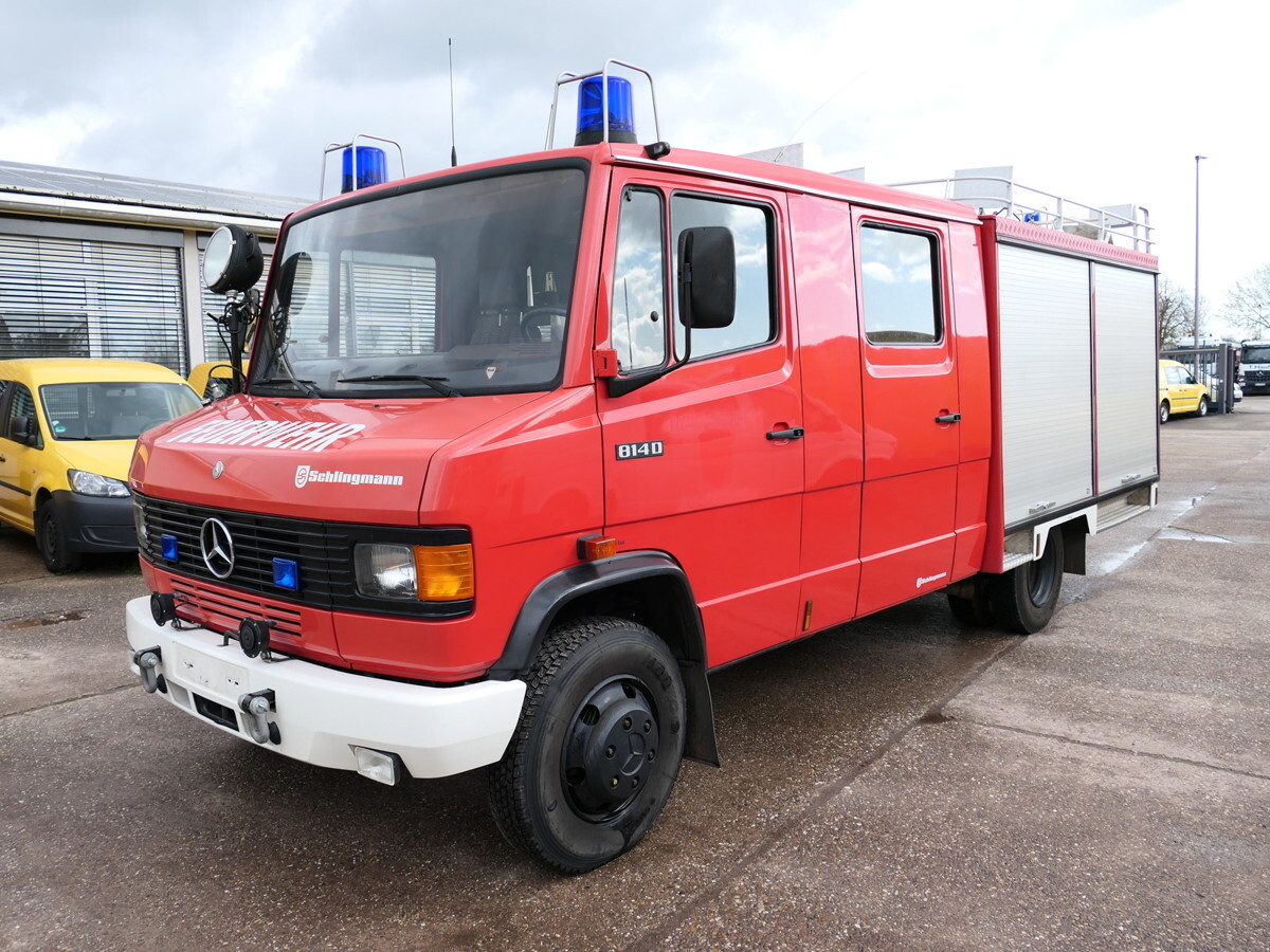 MERCEDES-BENZ 814 D LF 8/6 DoKa AHK Löschwassertank 600L Schli - Ambulance: photos 1 MERCEDES-BENZ 814 D LF 8/6 DoKa AHK Löschwassertank 600L Schli - Ambulance: photos 1