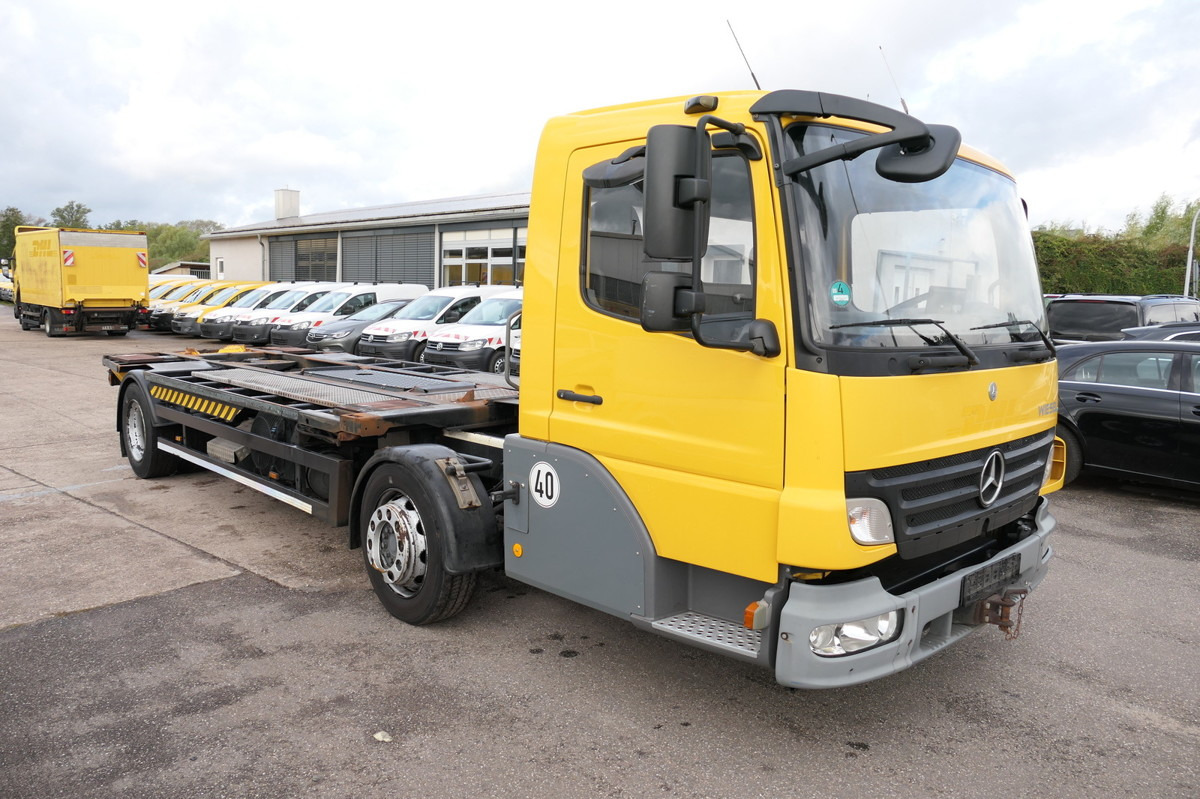 MERCEDES-BENZ KAMAG WBH 25 Wiesel Sattelkupplung Umsetzfahrz. - Camion porte-conteneur/ Caisse mobile: photos 4 MERCEDES-BENZ KAMAG WBH 25 Wiesel Sattelkupplung Umsetzfahrz. - Camion porte-conteneur/ Caisse mobile: photos 4