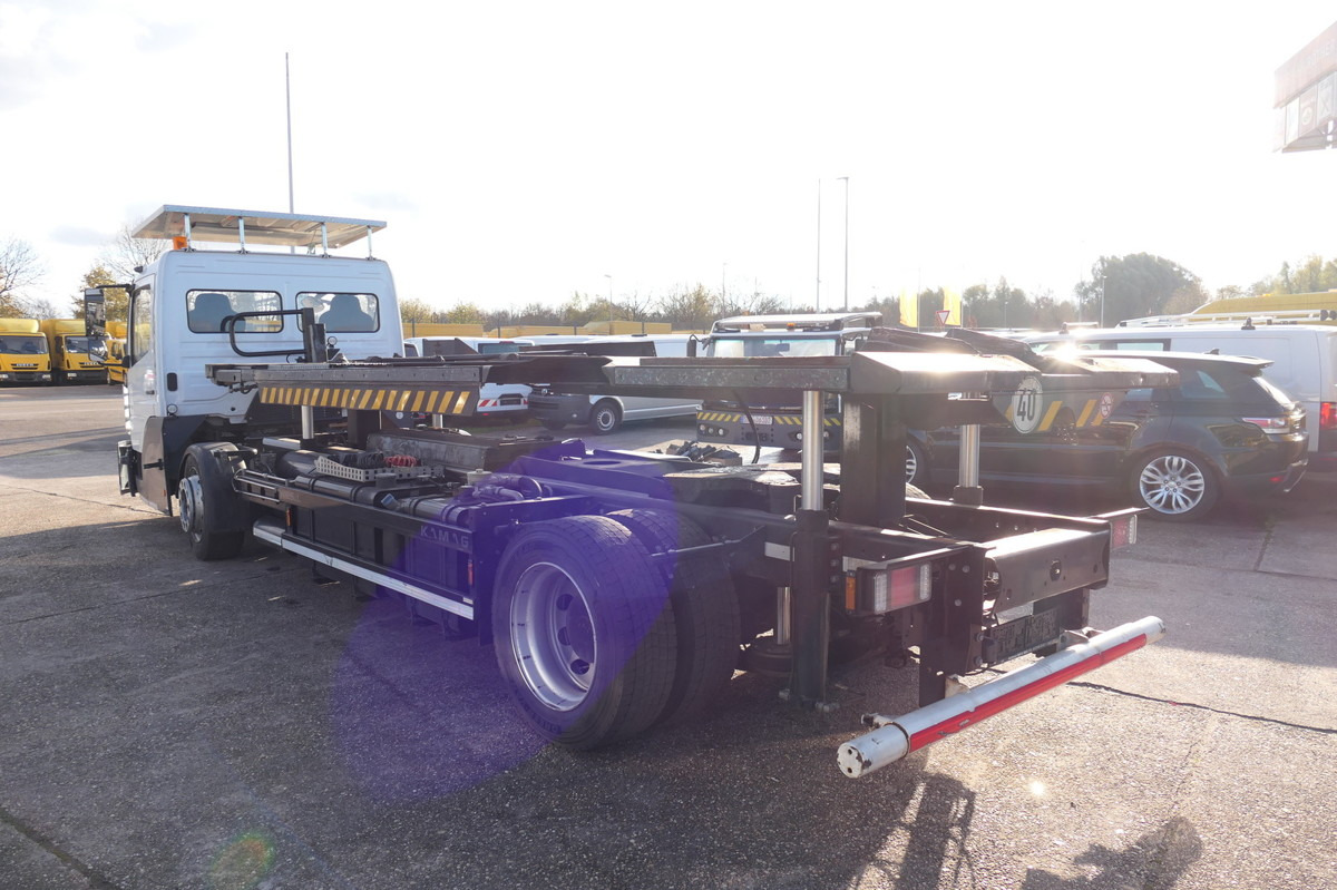 MERCEDES-BENZ Kamag Wiesel WBH 25 E4-D - Camion porte-conteneur/ Caisse mobile: photos 4 MERCEDES-BENZ Kamag Wiesel WBH 25 E4-D - Camion porte-conteneur/ Caisse mobile: photos 4