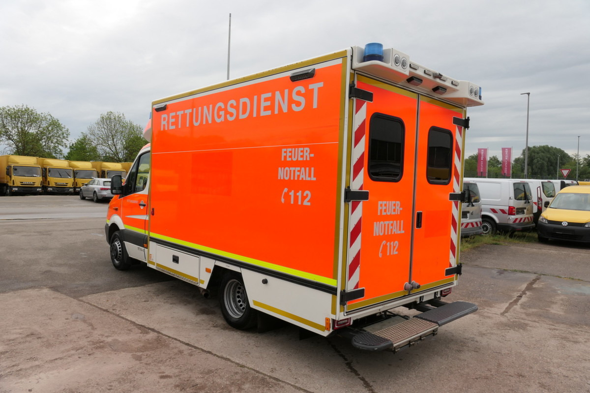 MERCEDES-BENZ Sprinter 519 CDI Klima Krankenwagen - Ambulance: photos 4 MERCEDES-BENZ Sprinter 519 CDI Klima Krankenwagen - Ambulance: photos 4