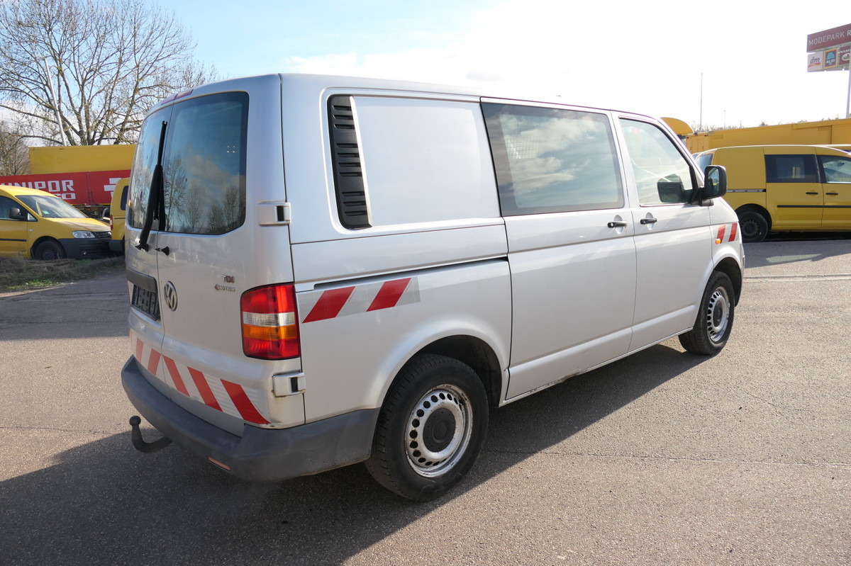 VW T5 Transporter 2.5 TDI 2-Sitzer 4Motion AHK KLIM - Fourgonnette: photos 3 VW T5 Transporter 2.5 TDI 2-Sitzer 4Motion AHK KLIM - Fourgonnette: photos 3