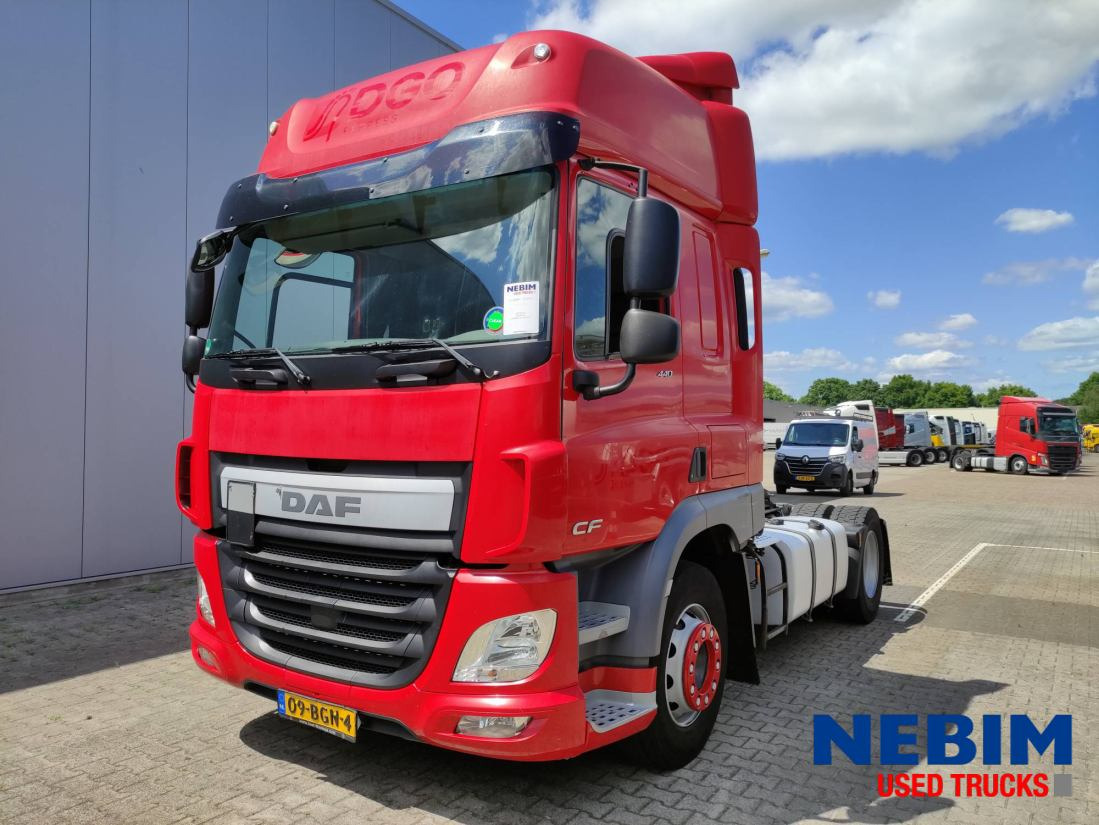 DAF CF 440 4x2 - Space cab - Tracteur routier: photos 1 DAF CF 440 4x2 - Space cab - Tracteur routier: photos 1