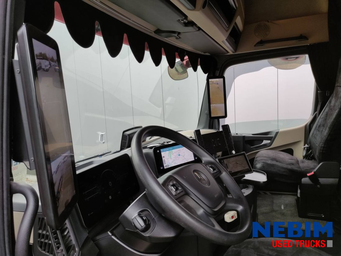 Mercedes-Benz Actros 1843 LS - Mirror Camera - Top Condition - Tracteur routier: photos 5 Mercedes-Benz Actros 1843 LS - Mirror Camera - Top Condition - Tracteur routier: photos 5