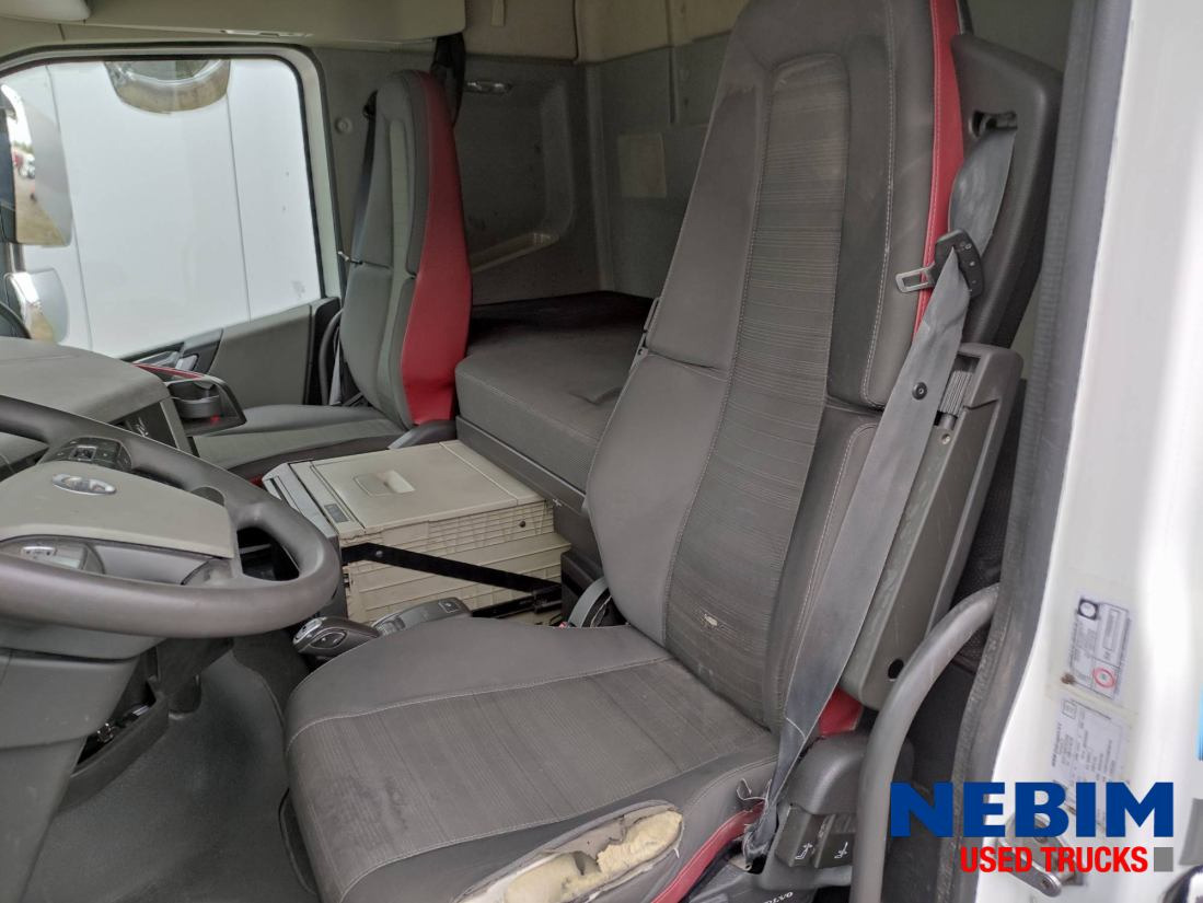 Volvo FH 460 4X2 - Globetrotter - Tracteur routier: photos 3 Volvo FH 460 4X2 - Globetrotter - Tracteur routier: photos 3