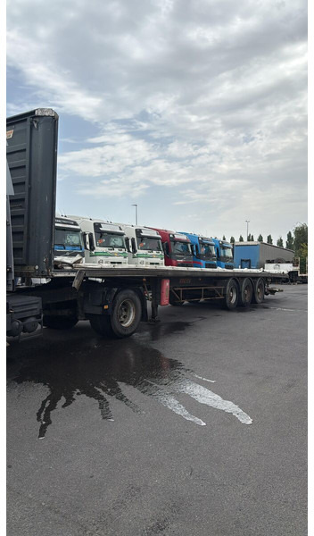 Fruehauf - Semi-remorque plateau: photos 1 Fruehauf - Semi-remorque plateau: photos 1