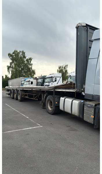 Fruehauf - Semi-remorque plateau: photos 2 Fruehauf - Semi-remorque plateau: photos 2