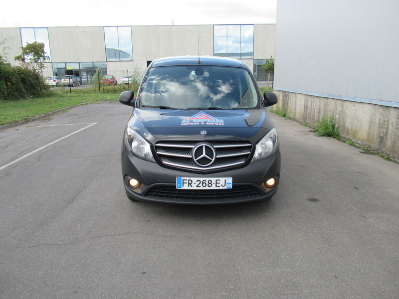Mercedes-Benz Citan 111 - Fourgon utilitaire: photos 2 Mercedes-Benz Citan 111 - Fourgon utilitaire: photos 2