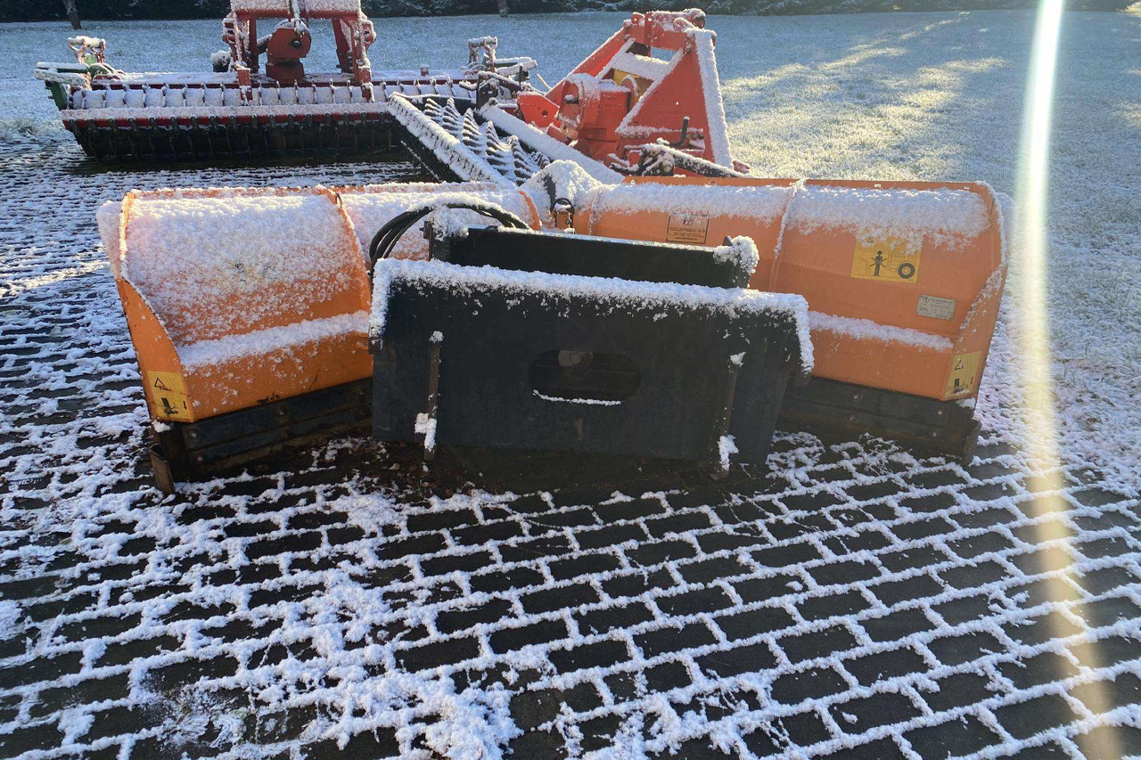 Faim 270 - Lame à neige: photos 3 Faim 270 - Lame à neige: photos 3