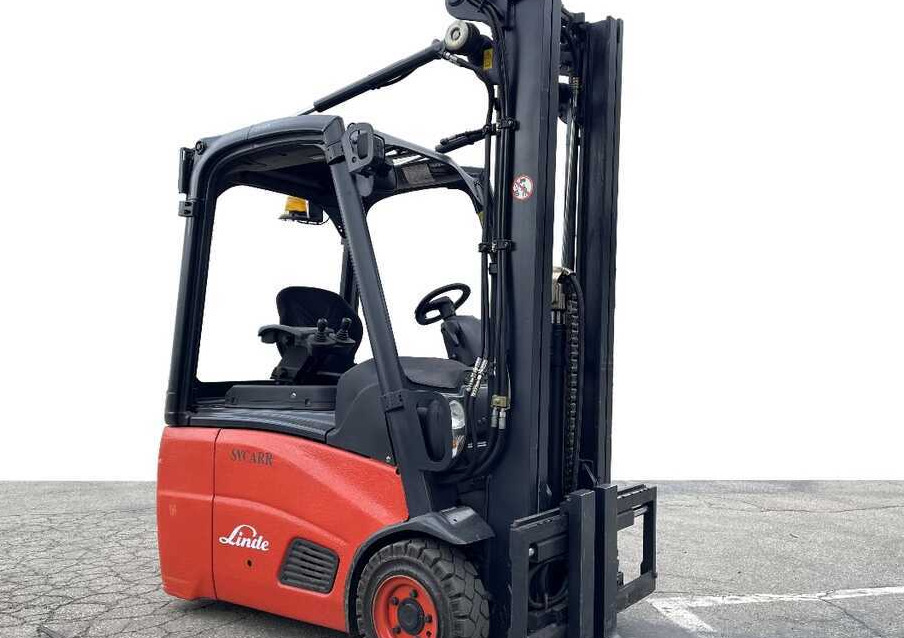 Linde E 16 C-01 (BATT. 2017) - Chariot élévateur électrique: photos 3 Linde E 16 C-01 (BATT. 2017) - Chariot élévateur électrique: photos 3