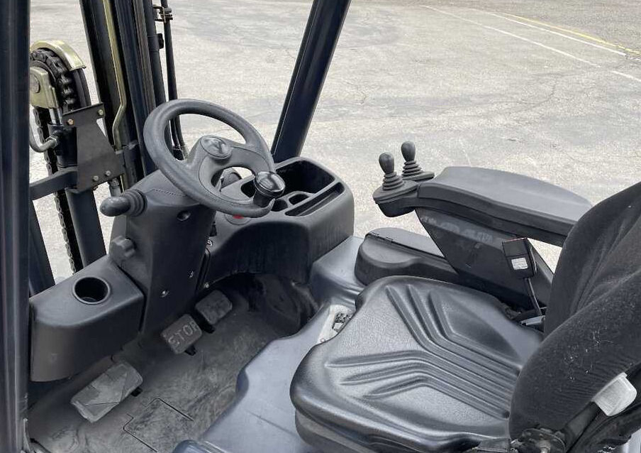 Linde E 16 C-01 (BATT. 2017) - Chariot élévateur électrique: photos 2 Linde E 16 C-01 (BATT. 2017) - Chariot élévateur électrique: photos 2