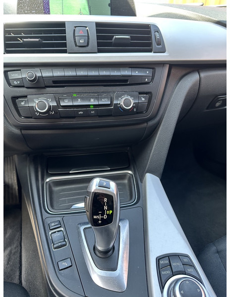 BMW 3 Serie 320d touring - Voiture: photos 5 BMW 3 Serie 320d touring - Voiture: photos 5