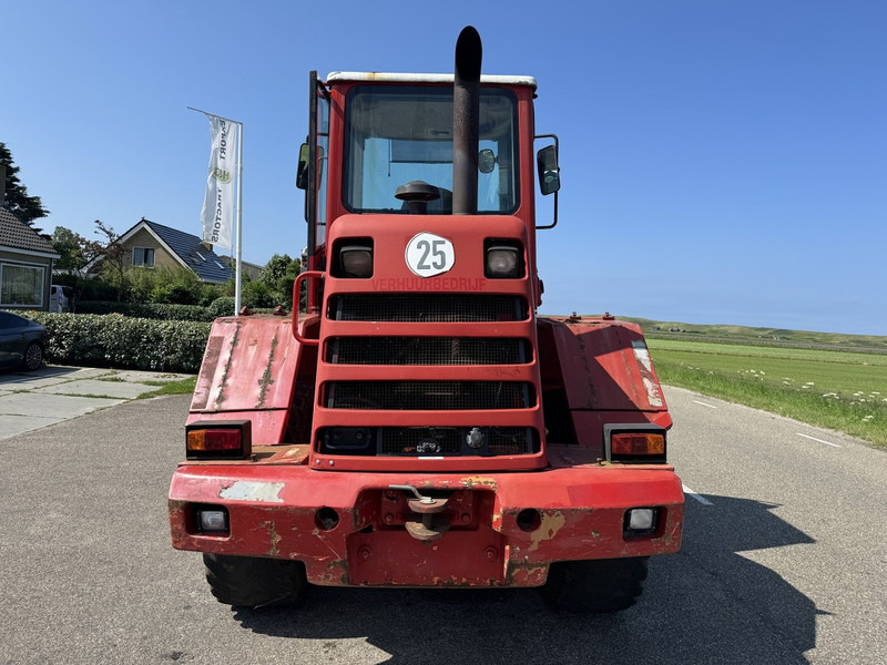 FIAT-HITACHI W110 - Chargeuse sur pneus: photos 5 FIAT-HITACHI W110 - Chargeuse sur pneus: photos 5