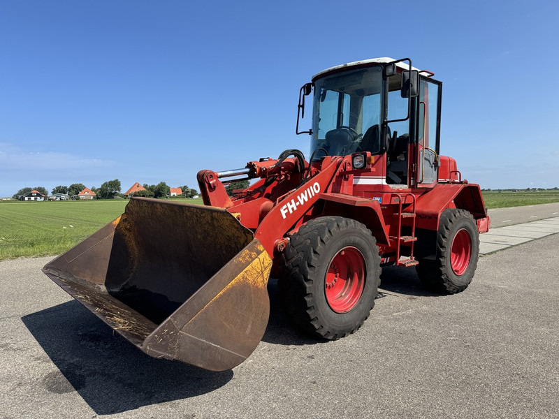 FIAT-HITACHI W110 - Chargeuse sur pneus: photos 1 FIAT-HITACHI W110 - Chargeuse sur pneus: photos 1