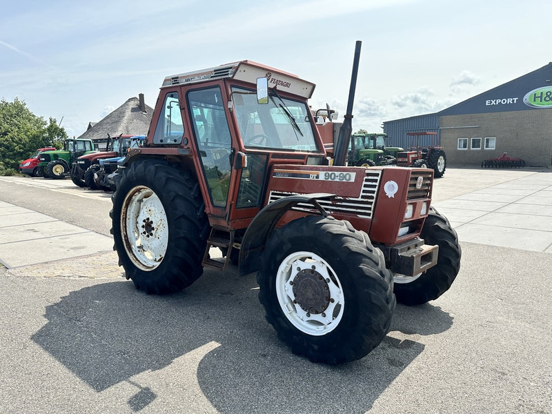 Fiat 90-90 DT - Tracteur agricole: photos 3 Fiat 90-90 DT - Tracteur agricole: photos 3