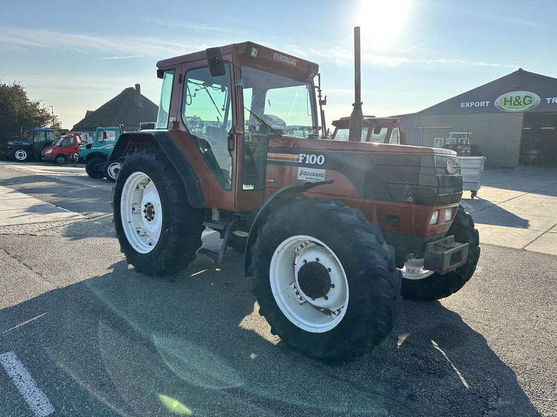 Fiat F100 - Tracteur agricole: photos 3 Fiat F100 - Tracteur agricole: photos 3