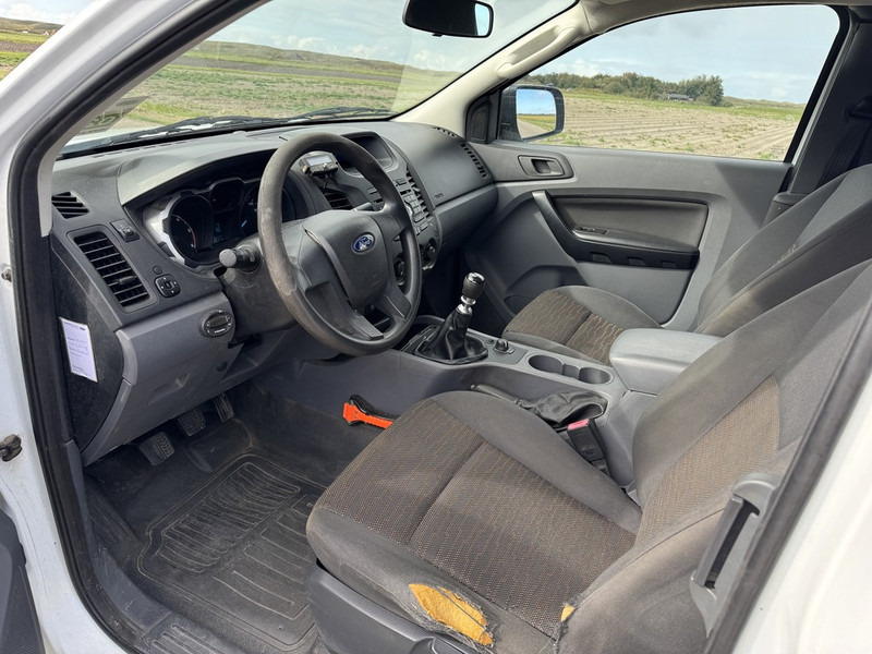 Ford Ranger - Fourgon plateau: photos 4 Ford Ranger - Fourgon plateau: photos 4