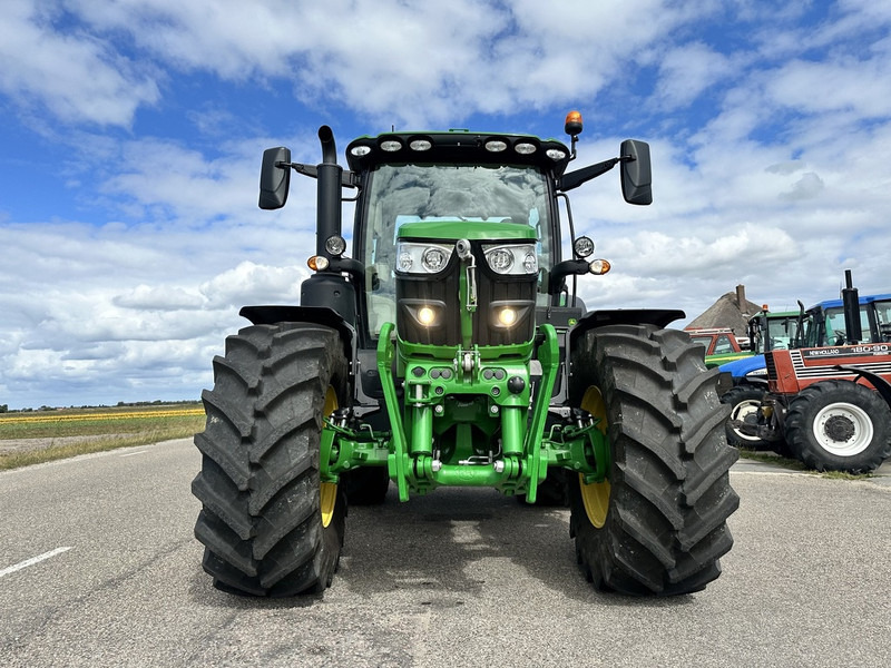 John Deere 6R150 - Tracteur agricole: photos 3 John Deere 6R150 - Tracteur agricole: photos 3