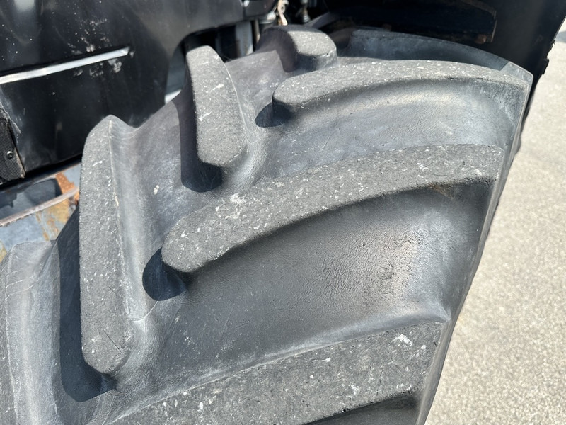 Tracteur agricole New Holland M135: photos 11