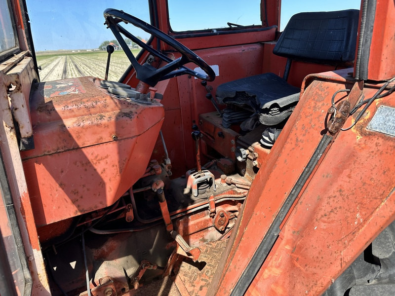 Renault 461 - Tracteur agricole: photos 4 Renault 461 - Tracteur agricole: photos 4