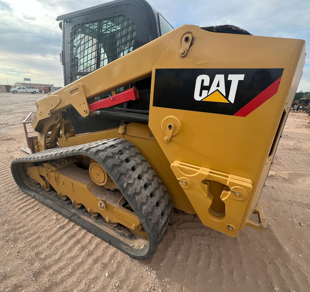 Caterpillar 279D - Mini chargeuse: photos 2 Caterpillar 279D - Mini chargeuse: photos 2