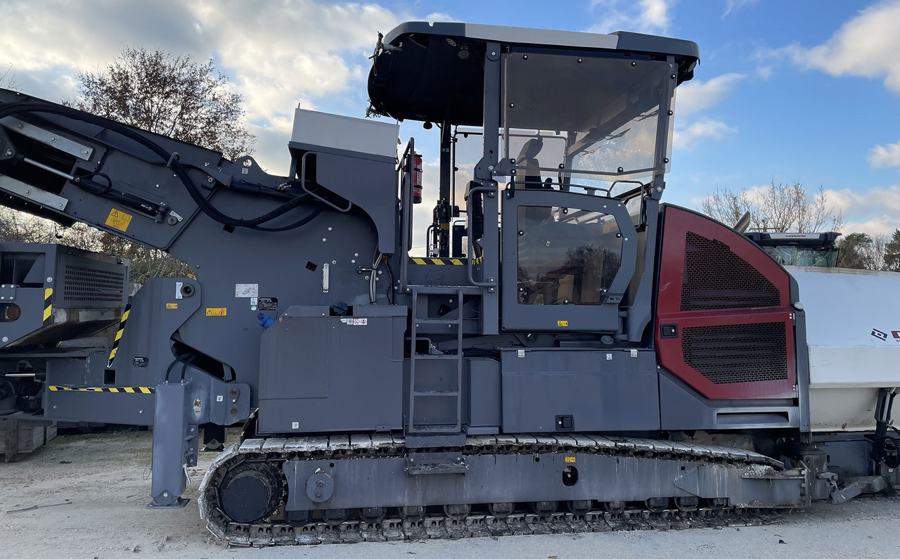 Dynapac MF2500CS - Finisseur: photos 3 Dynapac MF2500CS - Finisseur: photos 3