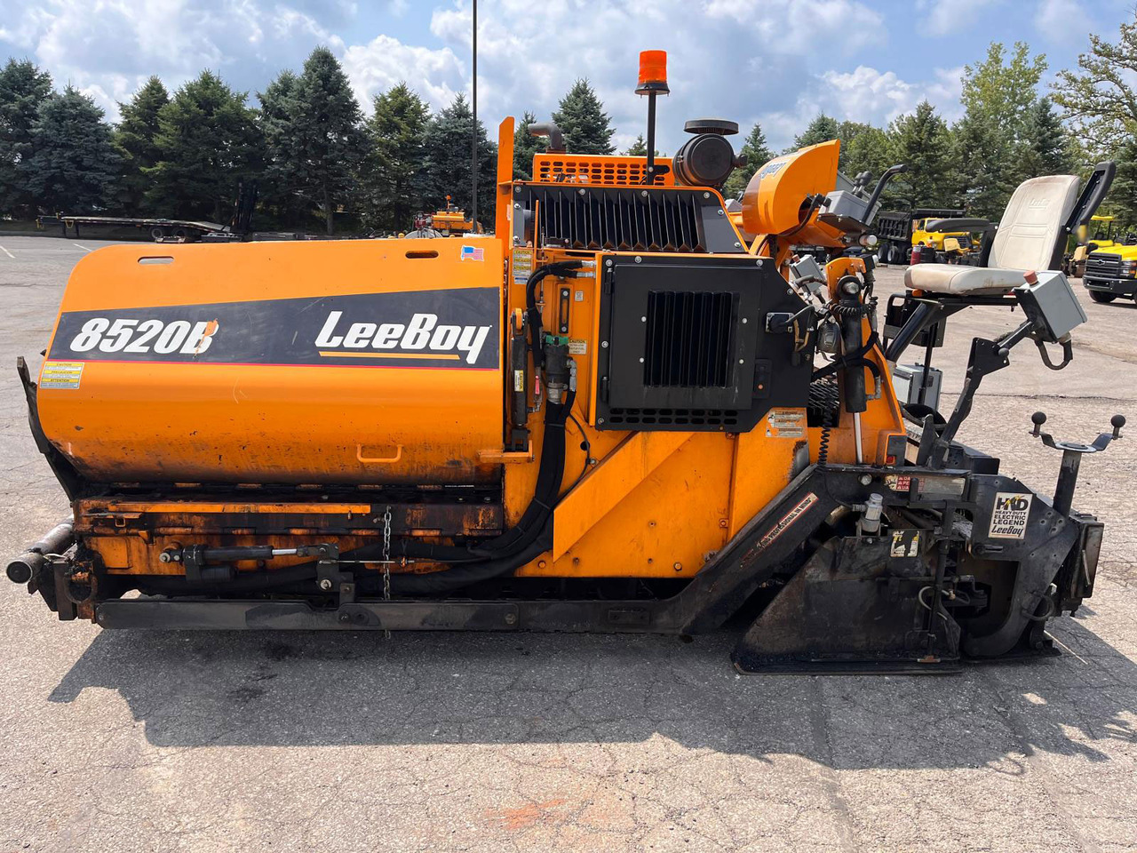 Leeboy 8520B - Finisseur: photos 1 Leeboy 8520B - Finisseur: photos 1