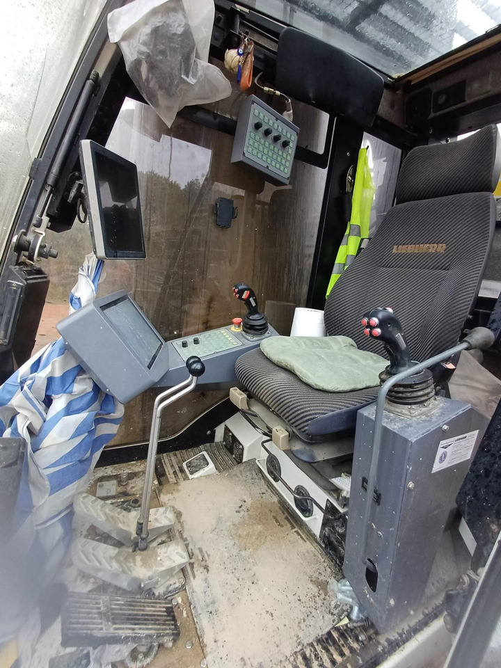 Liebherr LB36 - Mât de battage: photos 5 Liebherr LB36 - Mât de battage: photos 5