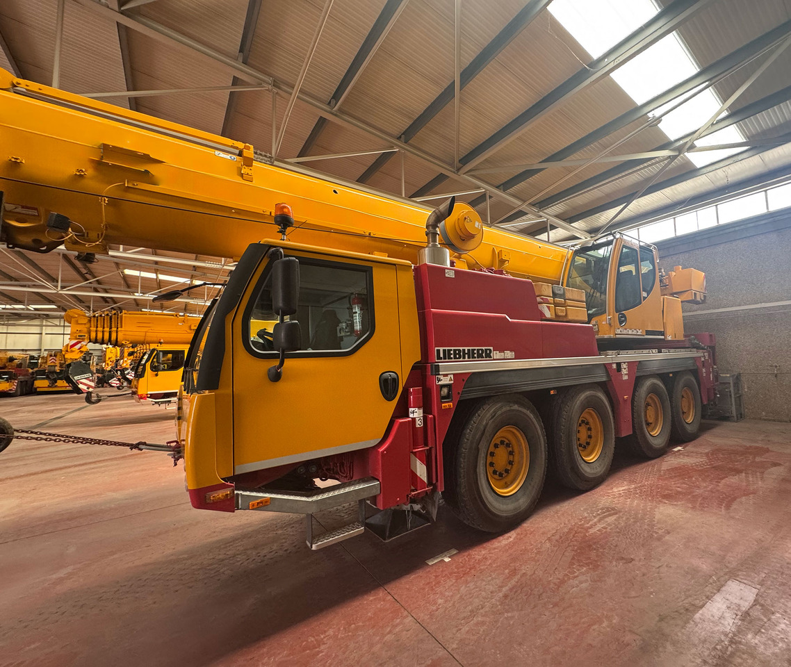 Liebherr LTM 1070-4.2 - Grue mobile: photos 4 Liebherr LTM 1070-4.2 - Grue mobile: photos 4