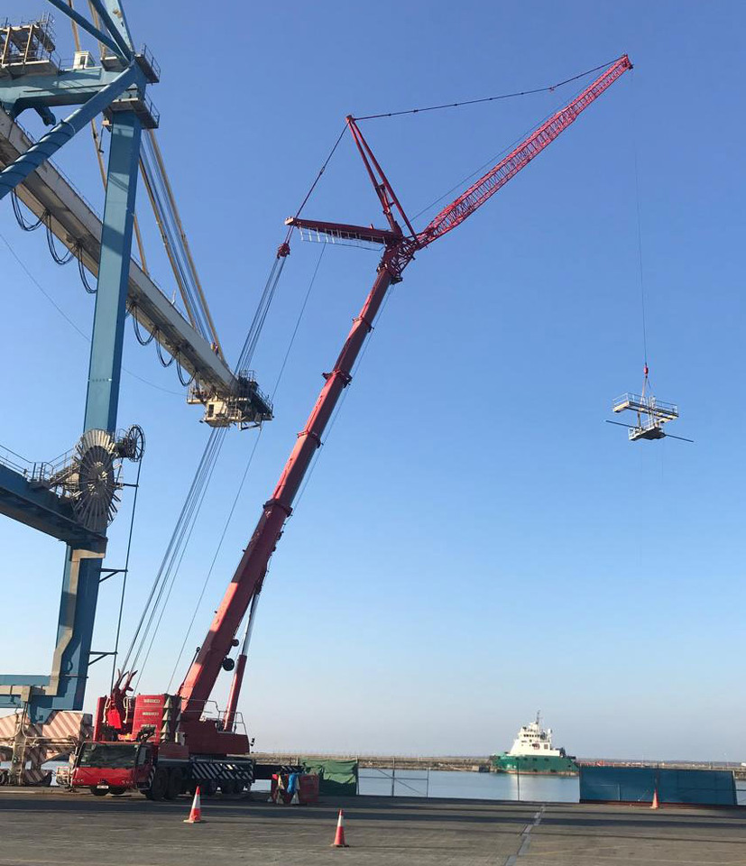 Liebherr LTM 1350-6.1 - Grue mobile: photos 4 Liebherr LTM 1350-6.1 - Grue mobile: photos 4