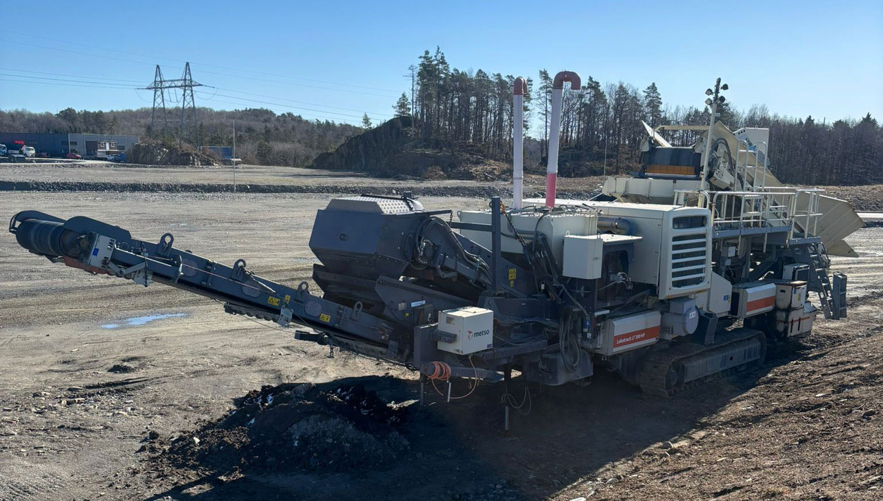 Metso LT 300 HPS - Concasseur à cône: photos 1 Metso LT 300 HPS - Concasseur à cône: photos 1