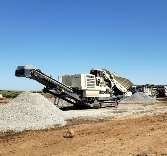 Metso LT7150 - Concasseur à mâchoires: photos 2 Metso LT7150 - Concasseur à mâchoires: photos 2