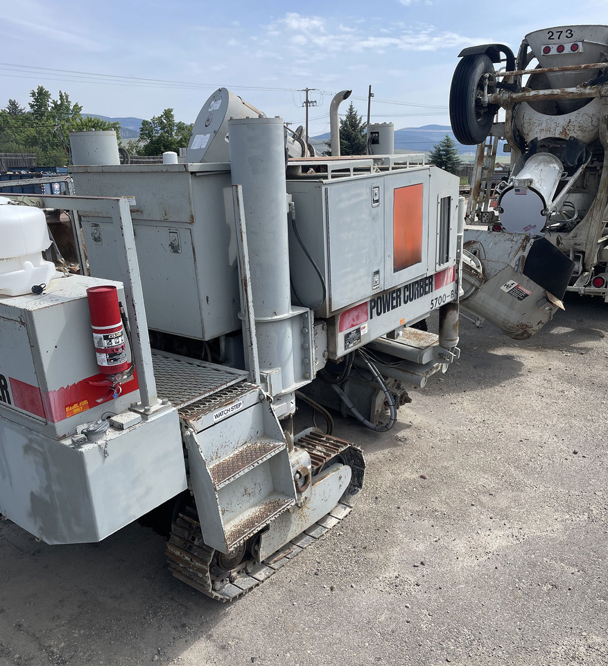 Power Curber 5700B - Finisseur: photos 2 Power Curber 5700B - Finisseur: photos 2