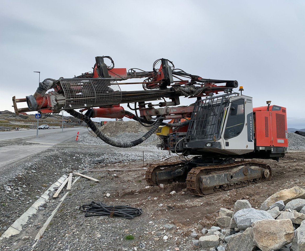 Sandvik DX800 - Foreuse: photos 1 Sandvik DX800 - Foreuse: photos 1
