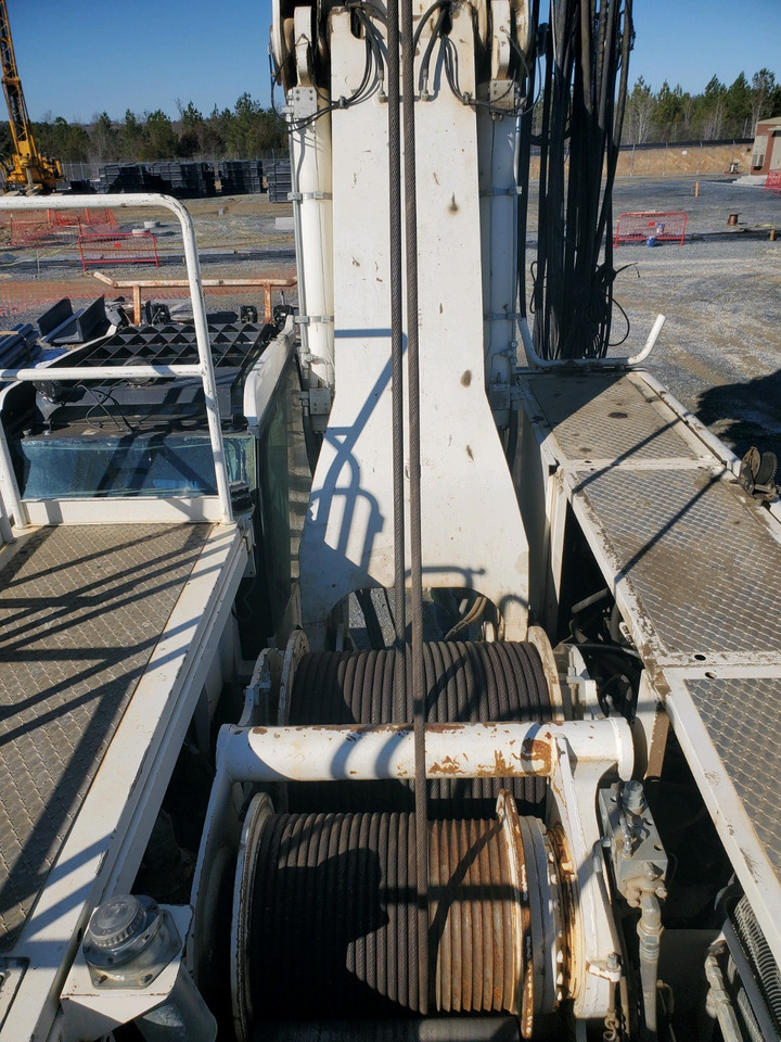Soilmec SR-75 - Mât de battage: photos 4 Soilmec SR-75 - Mât de battage: photos 4