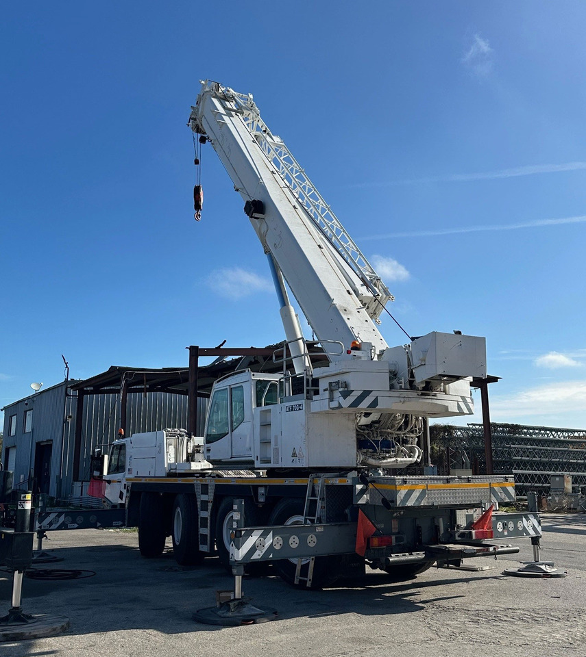 Tadano ATF 70G-4 - Grue mobile: photos 5 Tadano ATF 70G-4 - Grue mobile: photos 5
