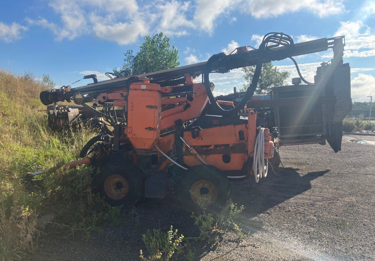 Tamrock Commando 300 - Foreuse: photos 2 Tamrock Commando 300 - Foreuse: photos 2