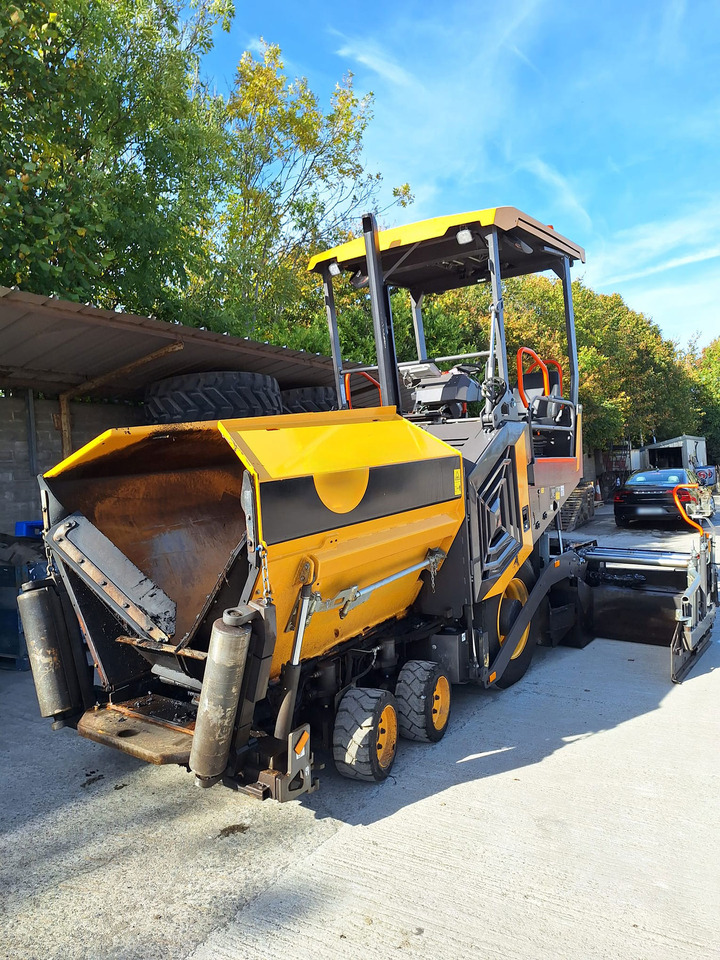 Volvo 3196 - Finisseur: photos 1 Volvo 3196 - Finisseur: photos 1