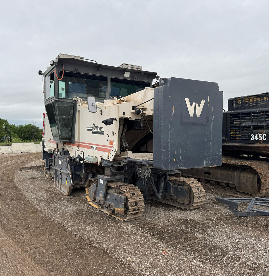Wirtgen 2200 SM - Fraiseuse à froid: photos 3 Wirtgen 2200 SM - Fraiseuse à froid: photos 3