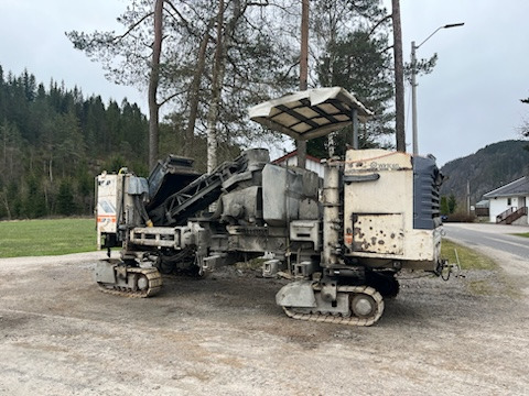 Wirtgen SP 25 - Machine à coffrage glissant: photos 1 Wirtgen SP 25 - Machine à coffrage glissant: photos 1