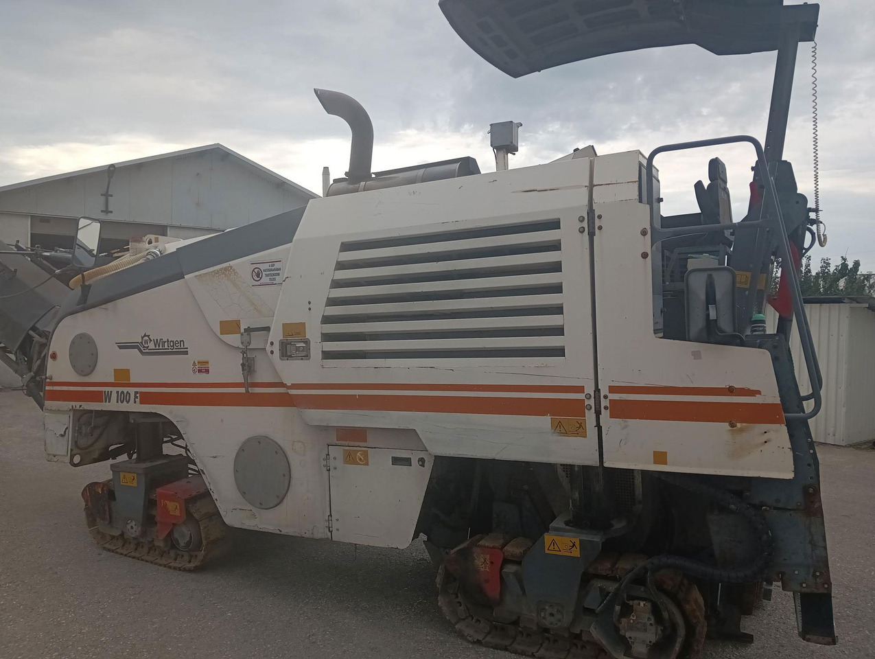 Wirtgen W 100 F - Fraiseuse à froid: photos 1 Wirtgen W 100 F - Fraiseuse à froid: photos 1