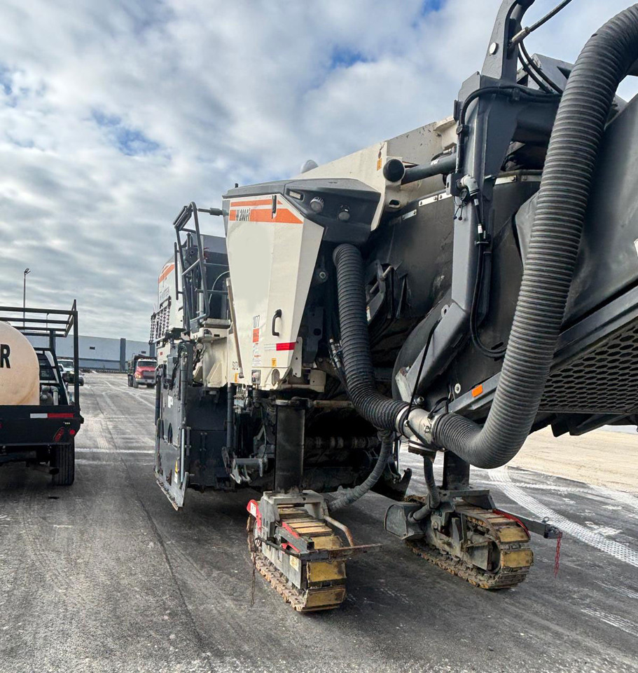 Wirtgen W 200 Fi - Fraiseuse à froid: photos 5 Wirtgen W 200 Fi - Fraiseuse à froid: photos 5