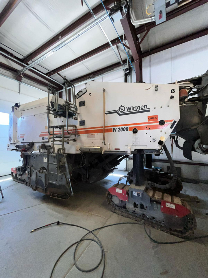 Wirtgen W 2000 - Fraiseuse à froid: photos 2 Wirtgen W 2000 - Fraiseuse à froid: photos 2
