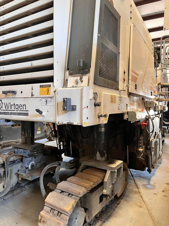 Wirtgen W 2000 - Fraiseuse à froid: photos 5 Wirtgen W 2000 - Fraiseuse à froid: photos 5