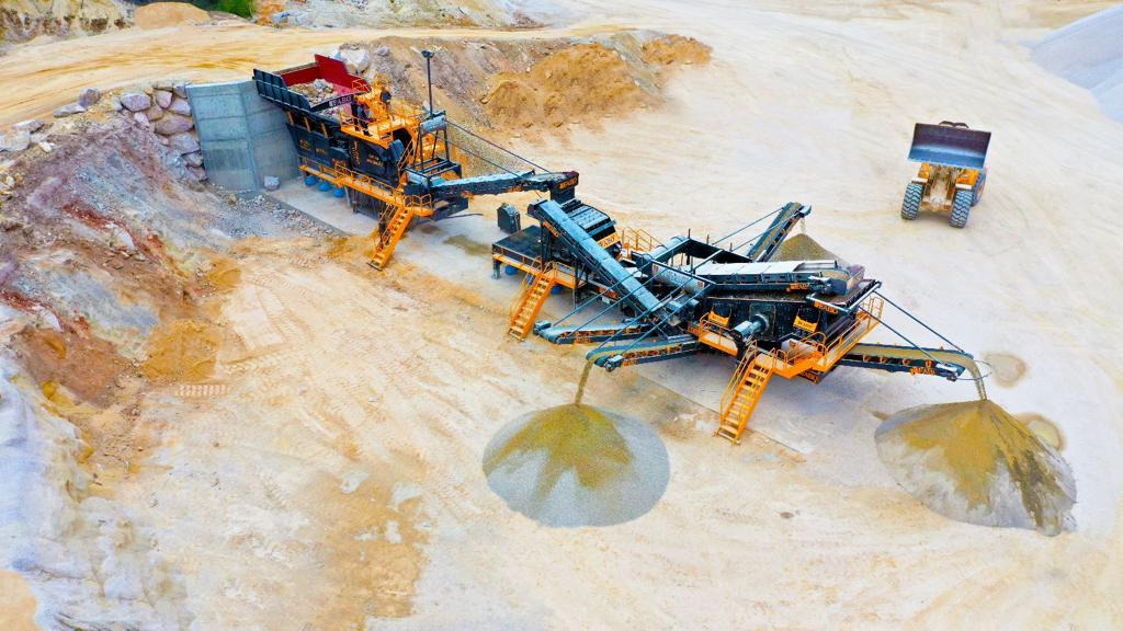 FABO Mobile crusher - Concasseur mobile: photos 2 FABO Mobile crusher - Concasseur mobile: photos 2
