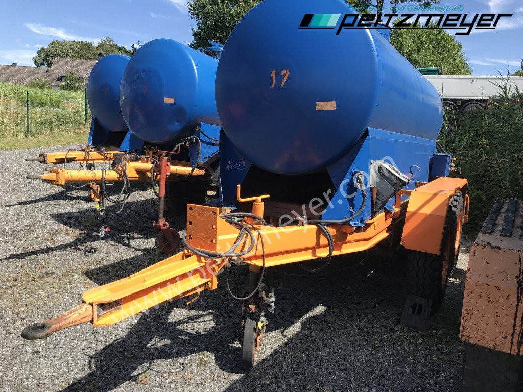 BATHE TANDEMANHÄNGER Bitum / Teerkocher 3,5 m³ Hatz DIesel 1 D 81 C - Répandeuse: photos 4 BATHE TANDEMANHÄNGER Bitum / Teerkocher 3,5 m³ Hatz DIesel 1 D 81 C - Répandeuse: photos 4