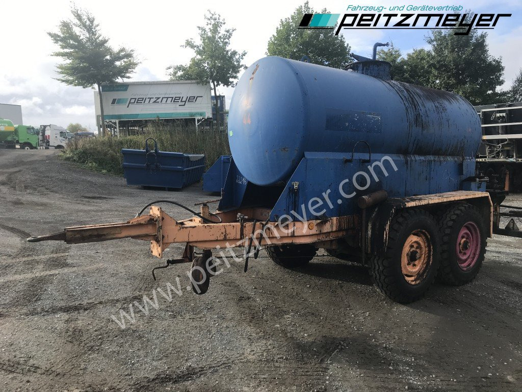 BATHE TANDEMANHÄNGER Bitum / Teerkocher 3,5 m³ Hatz Diesel-Motor 1 B 40 - Répandeuse: photos 4 BATHE TANDEMANHÄNGER Bitum / Teerkocher 3,5 m³ Hatz Diesel-Motor 1 B 40 - Répandeuse: photos 4