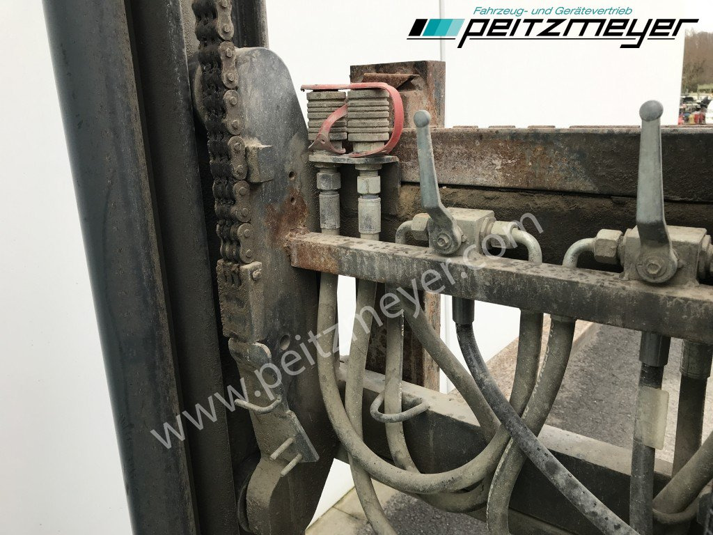 Chariot élévateur diesel JUNGHEINRICH Gabelstapler DFG 425: photos 10 Chariot élévateur diesel JUNGHEINRICH Gabelstapler DFG 425: photos 10